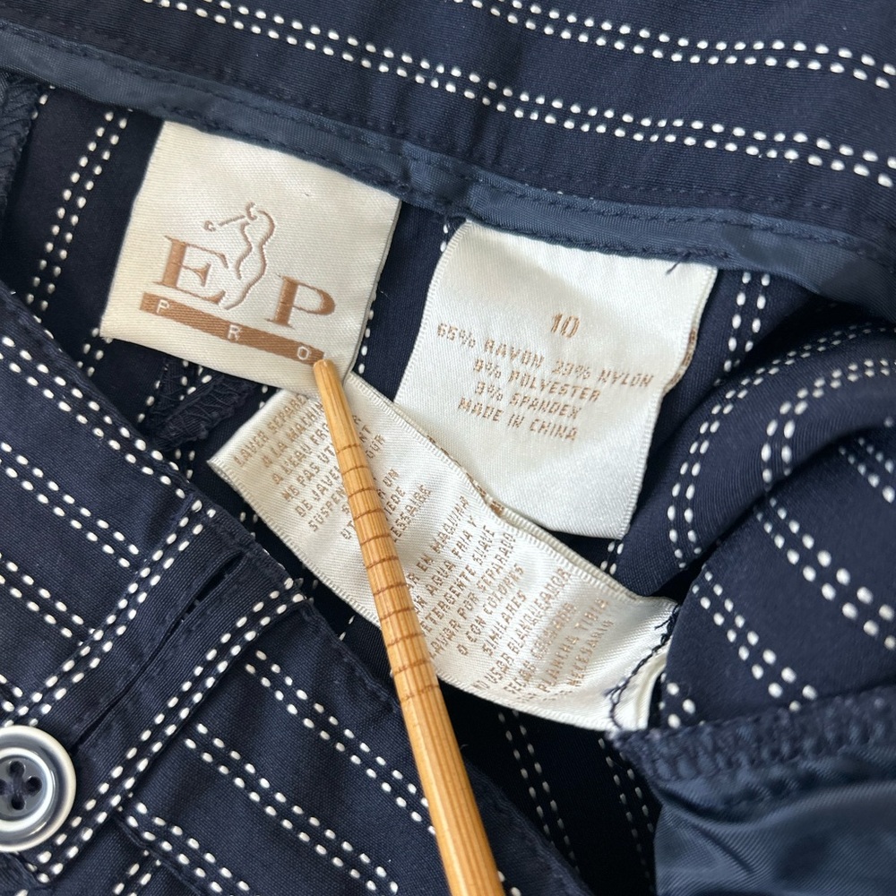 EP Pro Golf Shorts Women’s 10 Navy White Stripe 9” Inseam Bermuda #PreppyStyle - Picture 3 of 6